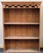 Vintage pine open bookshelves. Approx. 119cm H x 92cm W x 28cm D Reasonable used condition, scuffs