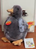 Boxed Steiff "Hausente 25" Duck Reasonable used condition, box tarnished