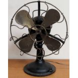 Vintage brass and electric desk fan. Approx. 44cm H Used condition, not tested for working