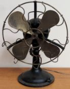 Vintage brass and electric desk fan. Approx. 44cm H Used condition, not tested for working