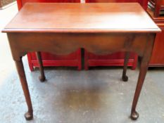 Victorian oak side table on cabriole supports. Approx. 72 x 84 x 47cms used with scuffs and