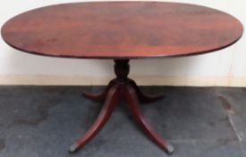 20th century mahogany oval dining table, on quadrafoil supports. Approx. 73cm H x 137cm W x 36.5cm D
