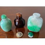 THREE CHINESE SNUFF BOTTLES