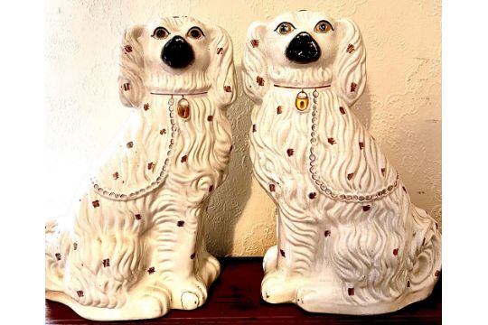 PAIR OF DRESSER DOGS, APPROX 38cm HIGH