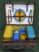 Cased vintage picnic set including Sunshine vaccum flask Used condition, wear to areas