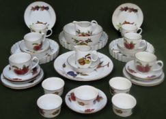 Quantity of Royal Worcester Evesham dinnerware. Approx. pieces all used and unchecked