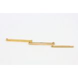 Three 9ct yellow gold collar pins, largest L. 4.5cm.