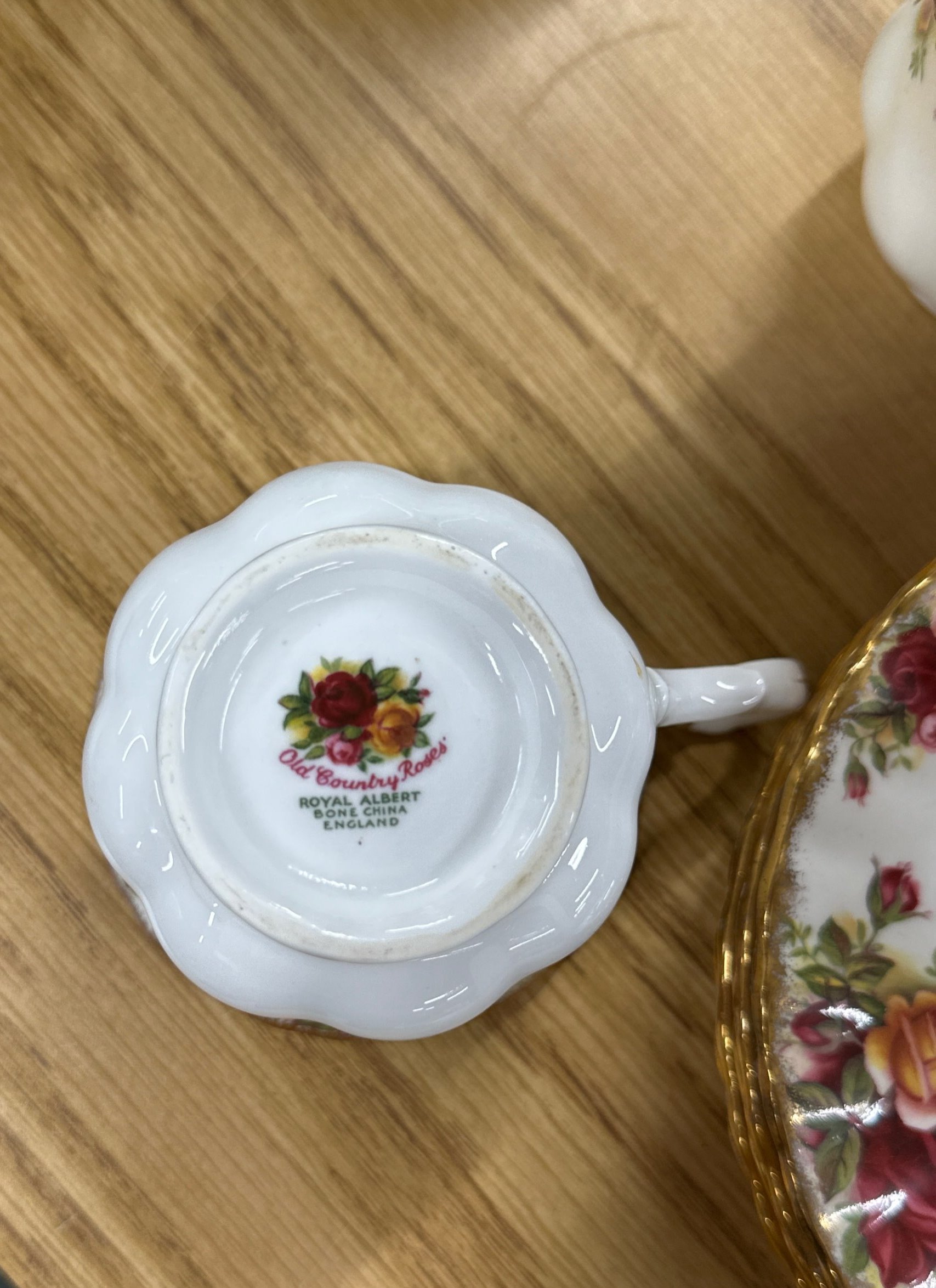 A Royal Albert Old Country Roses tea set, comprising six cups, saucers and plates, and a powder - Image 2 of 2