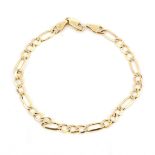 A hallmarked 9ct yellow gold bracelet, L. 18cm.