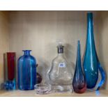 A Richard Hennessy etched glass decanter and other good glassware.