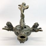 A superb 19th C Grand Tour Classical bronze Italian oil lamp, H. 30cm, W. 35cm.