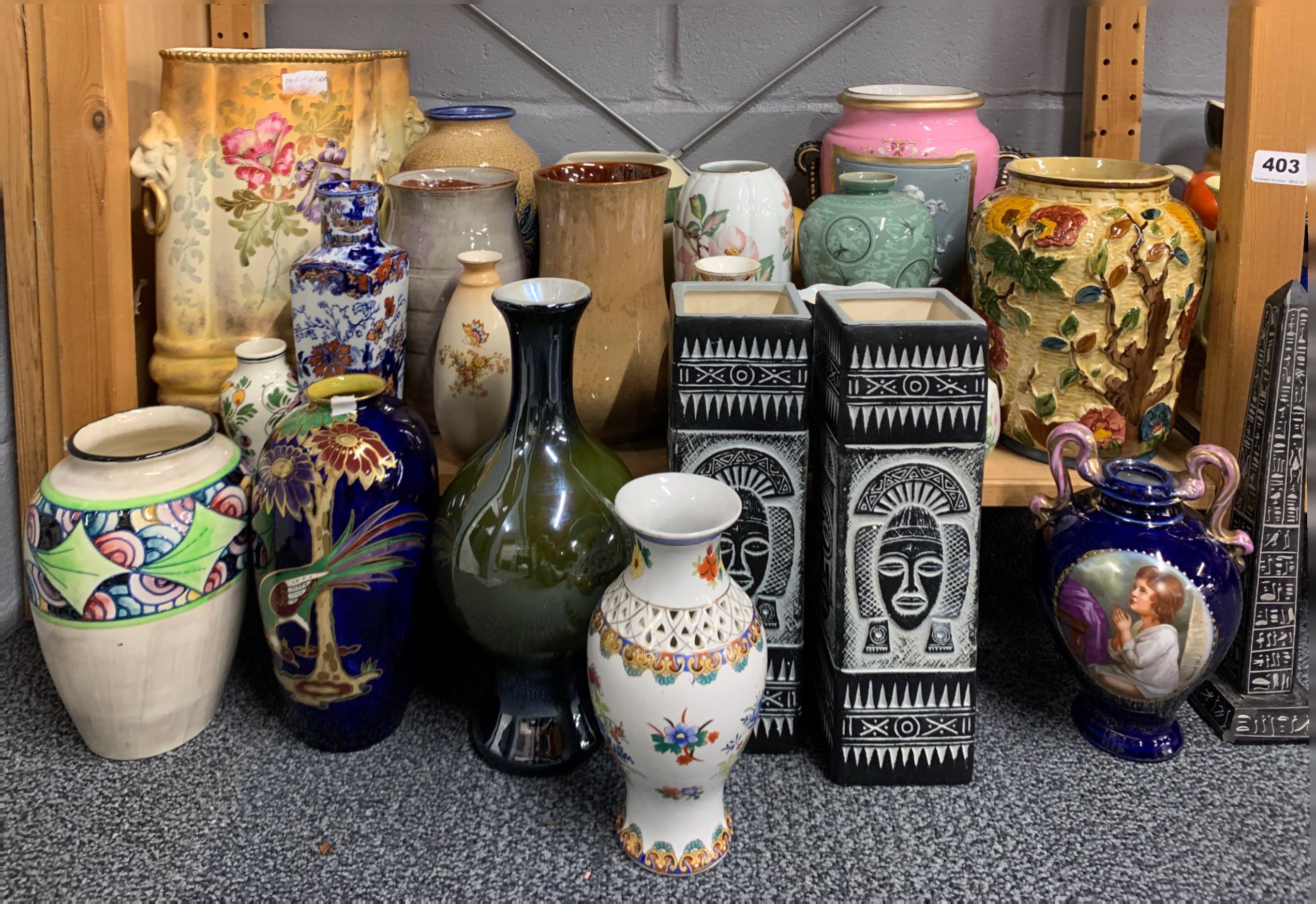 A large group of mixed porcelain and glass items. - Image 3 of 3