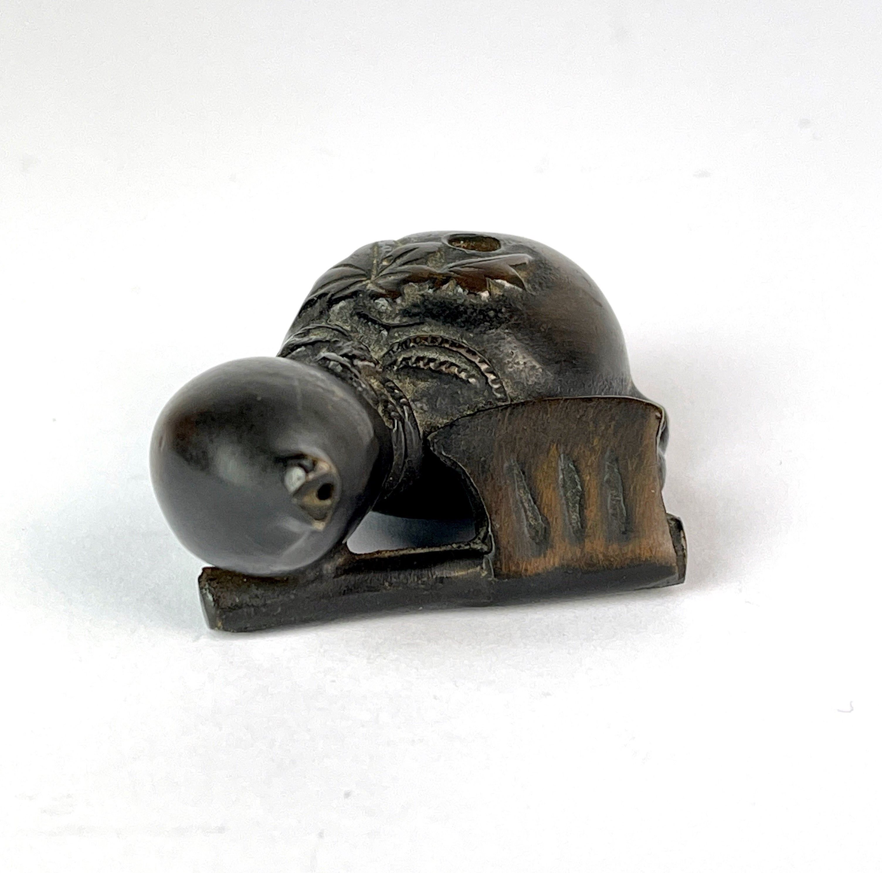 An unusual small Chinese bronze water dropper of a gourd with an axe, L. 6cm, H. 2.5cm. - Image 3 of 5