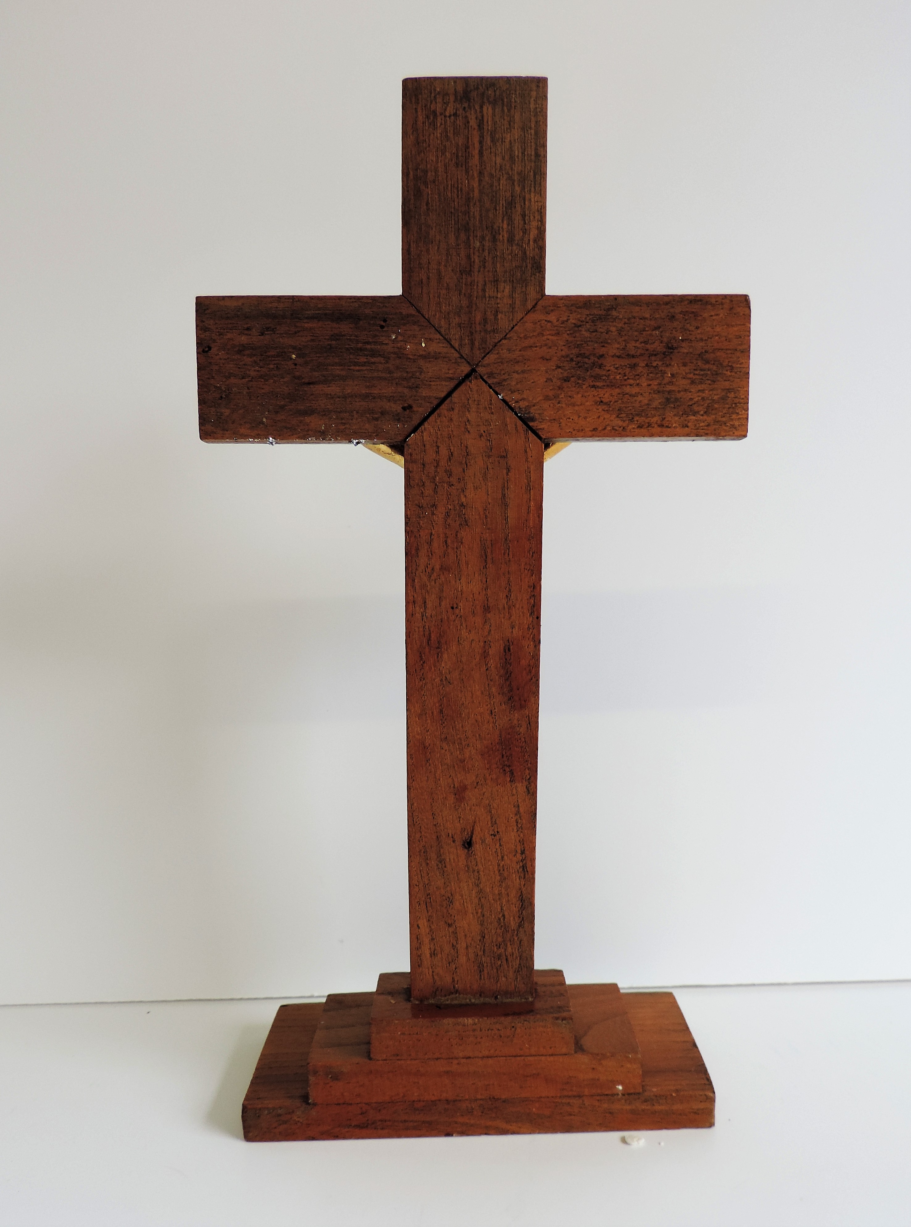 Antique French Wood & Gilt Crucifix. A fine quality inlaid wood cross with gilt Corpus Christi. - Image 4 of 4