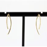 A pair of 18ct yellow gold drop earrings set with diamonds, L. 2.5cm.