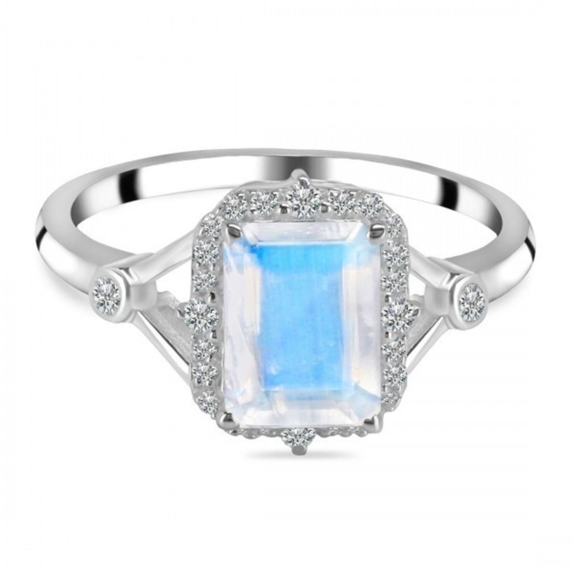 A 925 silver ring set with an emerald cut moonstone and white stones, (N.5).