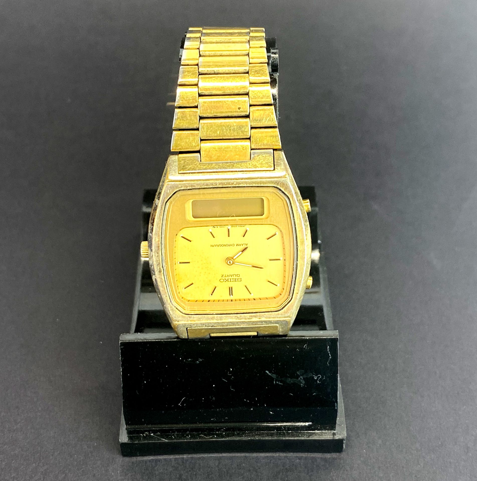 A gents vintage Seiko gold plated wristwatch.