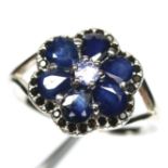 A matching 925 silver cluster ring set with sapphires, (P).