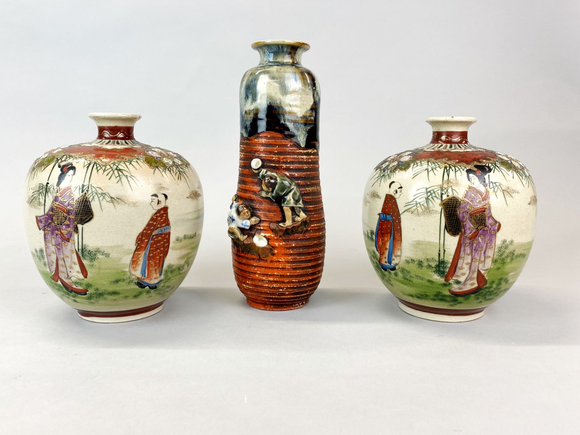 A Japanese glazed Sumida pottery vase, H. 23.5cm together with a pair of Kutani vases. - Image 2 of 3