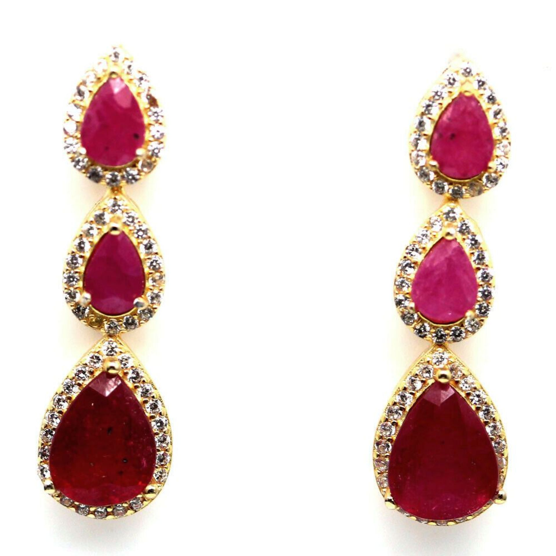 A pair of 925 silver gilt drop earrings set with pear cut rubies and white stones, L. 3cm.