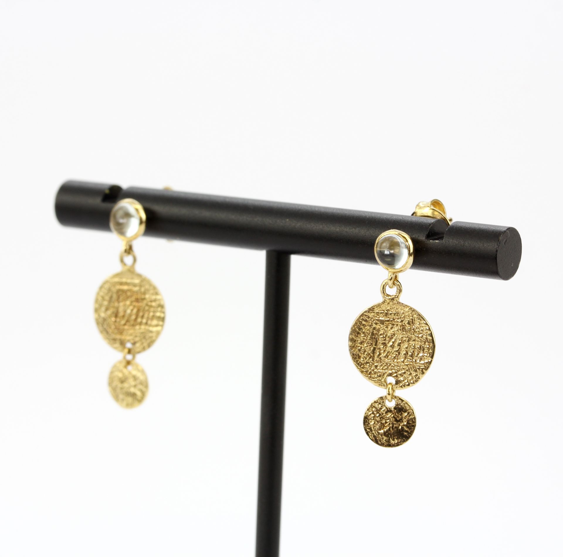 A boxed pair of 925 silver gilt drop earrings set with round cabochon white topaz, L. 2.3cm. - Image 2 of 3