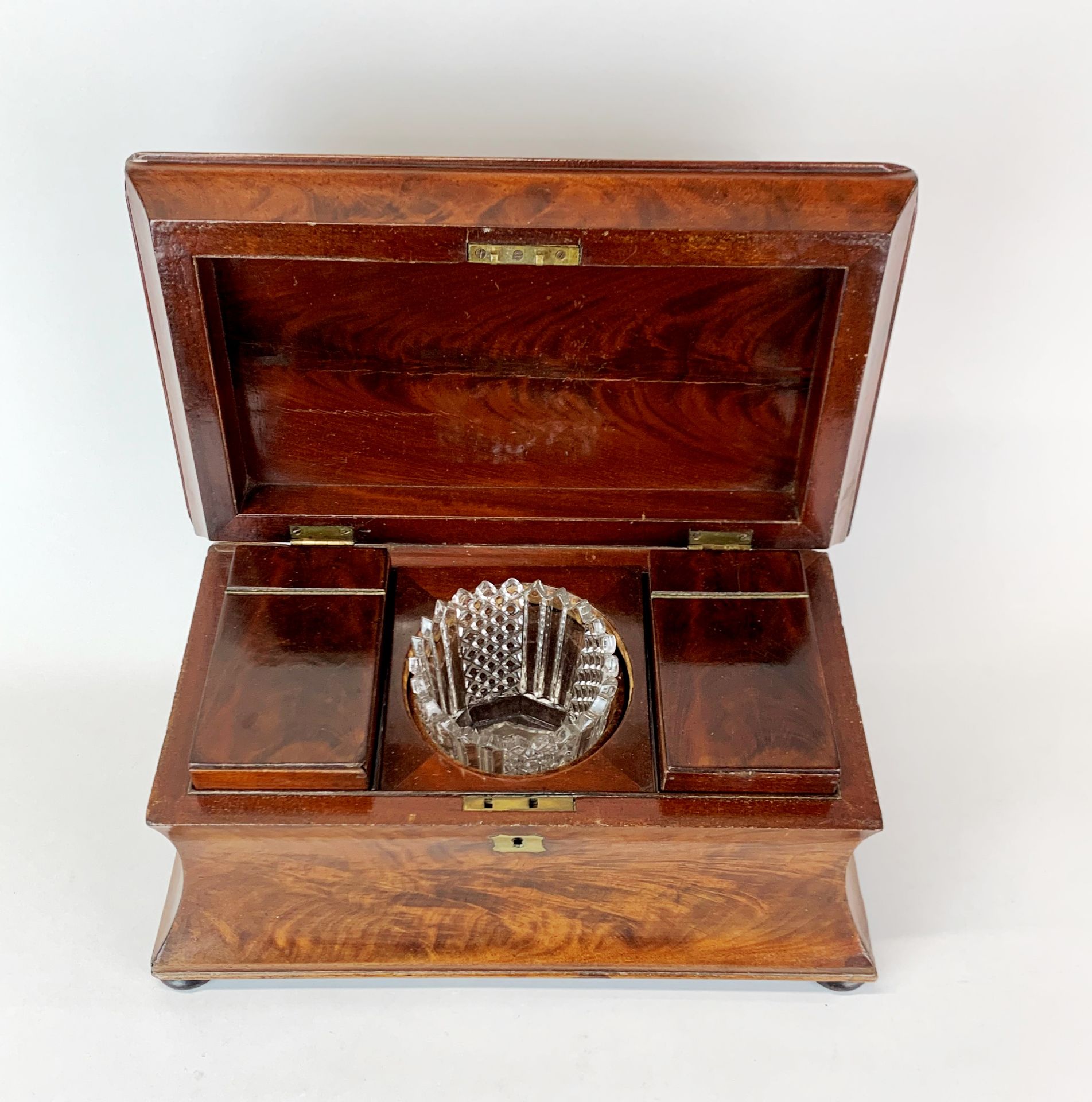 A Georgian mahogany tea caddy, 36 x 20 x 21cm. together with a glass mixing bowl. - Image 3 of 5