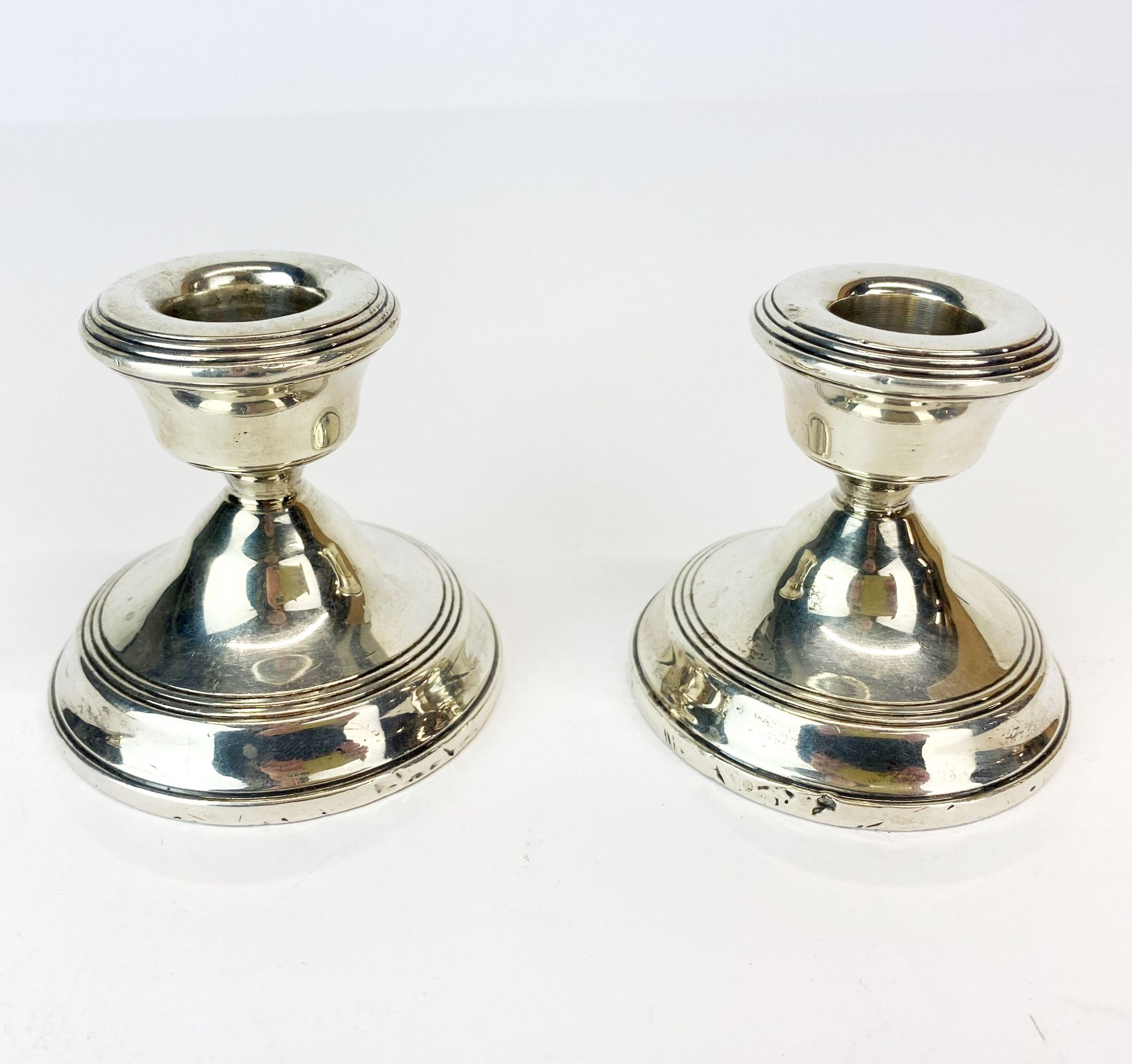 Two hallmarked silver ink wells, Birmingham c. 1912 and Chester c. 1909. Dia. 8.5cm. Together with a - Image 3 of 6