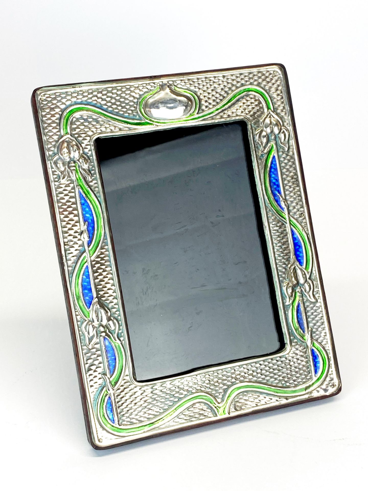 An Art Nouveau style sterling silver and enamel photo fame, 14.5 x 19cm. - Image 4 of 4