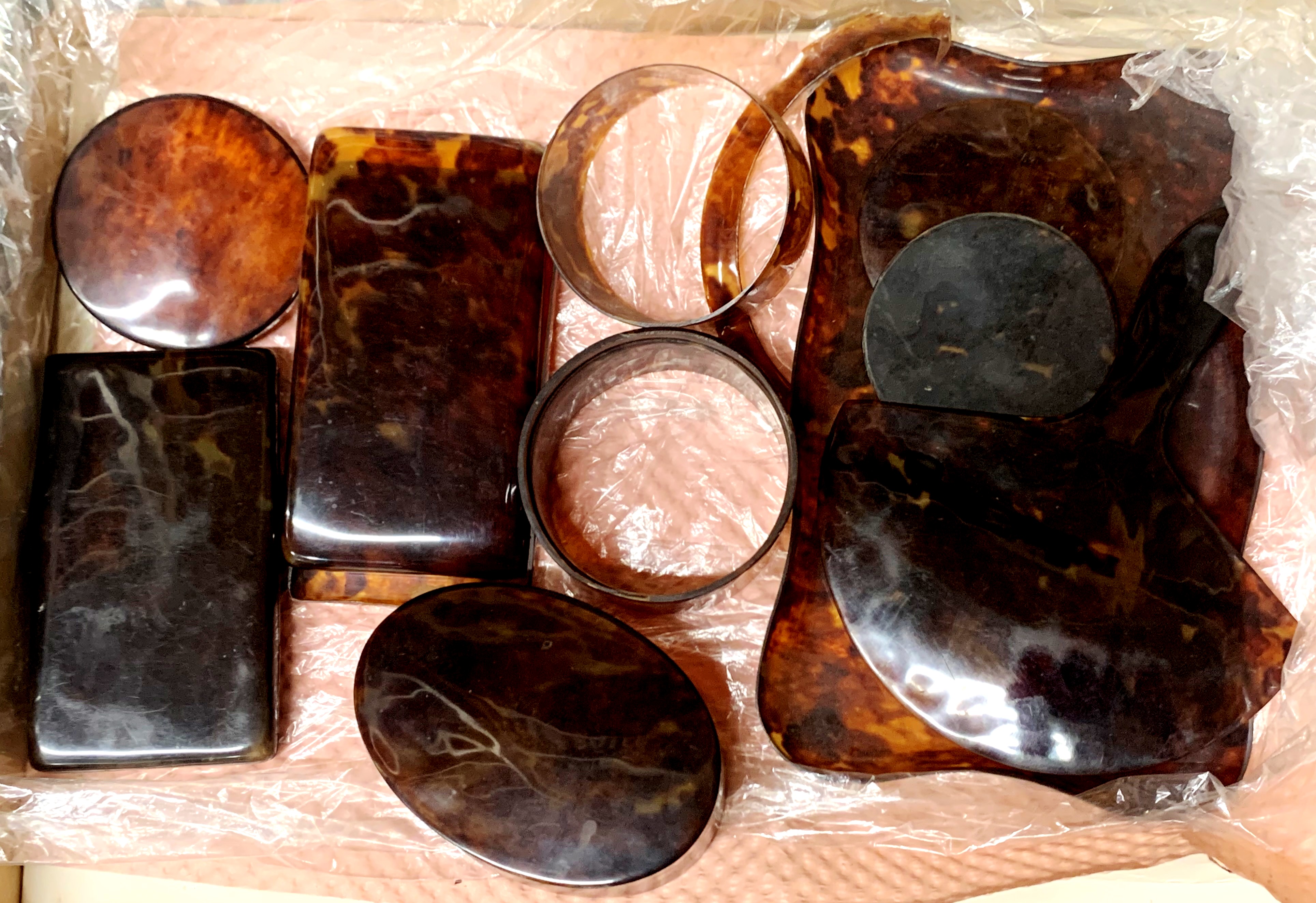 A group of early 20th Century tortoise shell items.