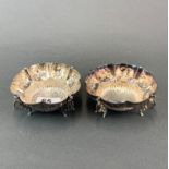 A pair of hallmarked silver bowls, Dia. 11cm.