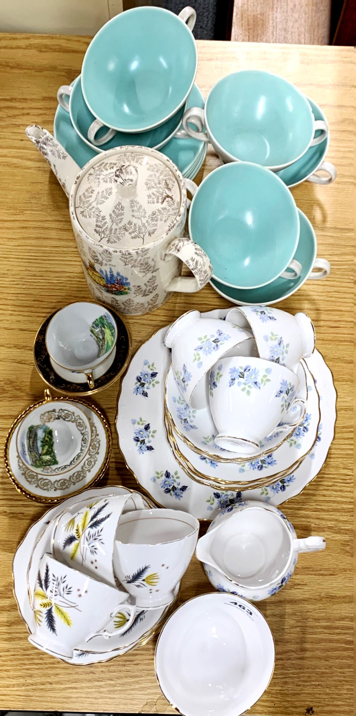 A group of mixed vintage tea and other china.