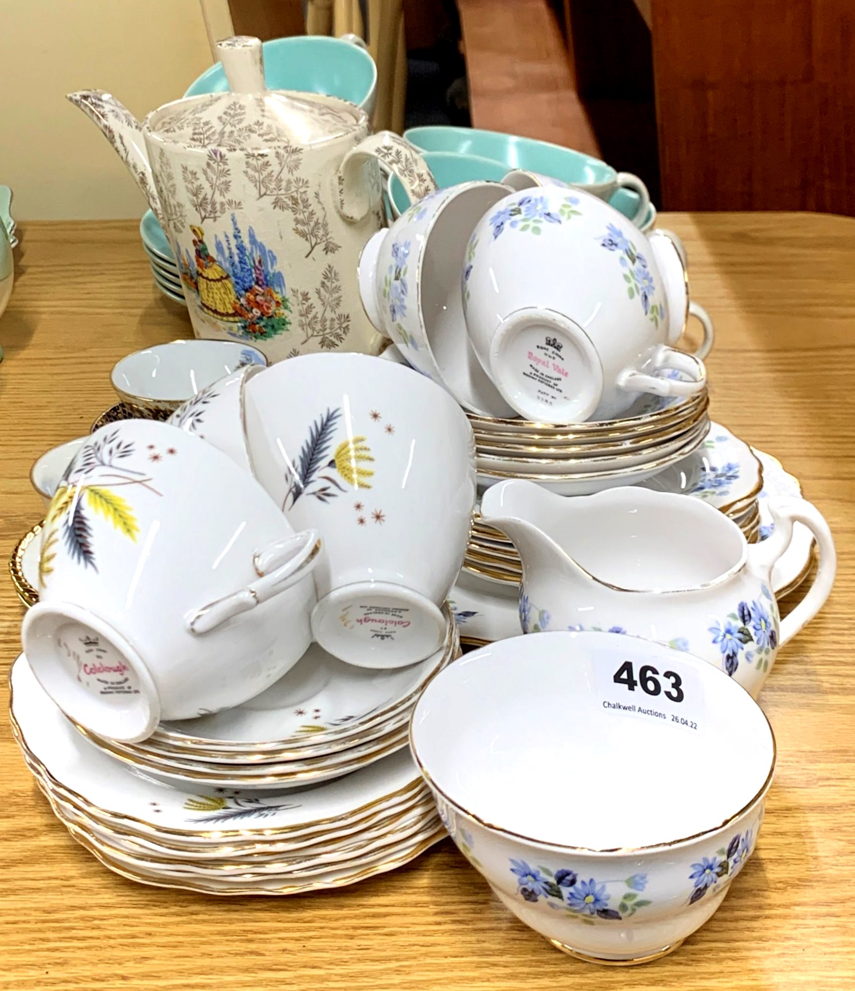 A group of mixed vintage tea and other china. - Image 2 of 2