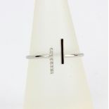 An 18ct white gold ring set with brilliant cut diamonds, (P).