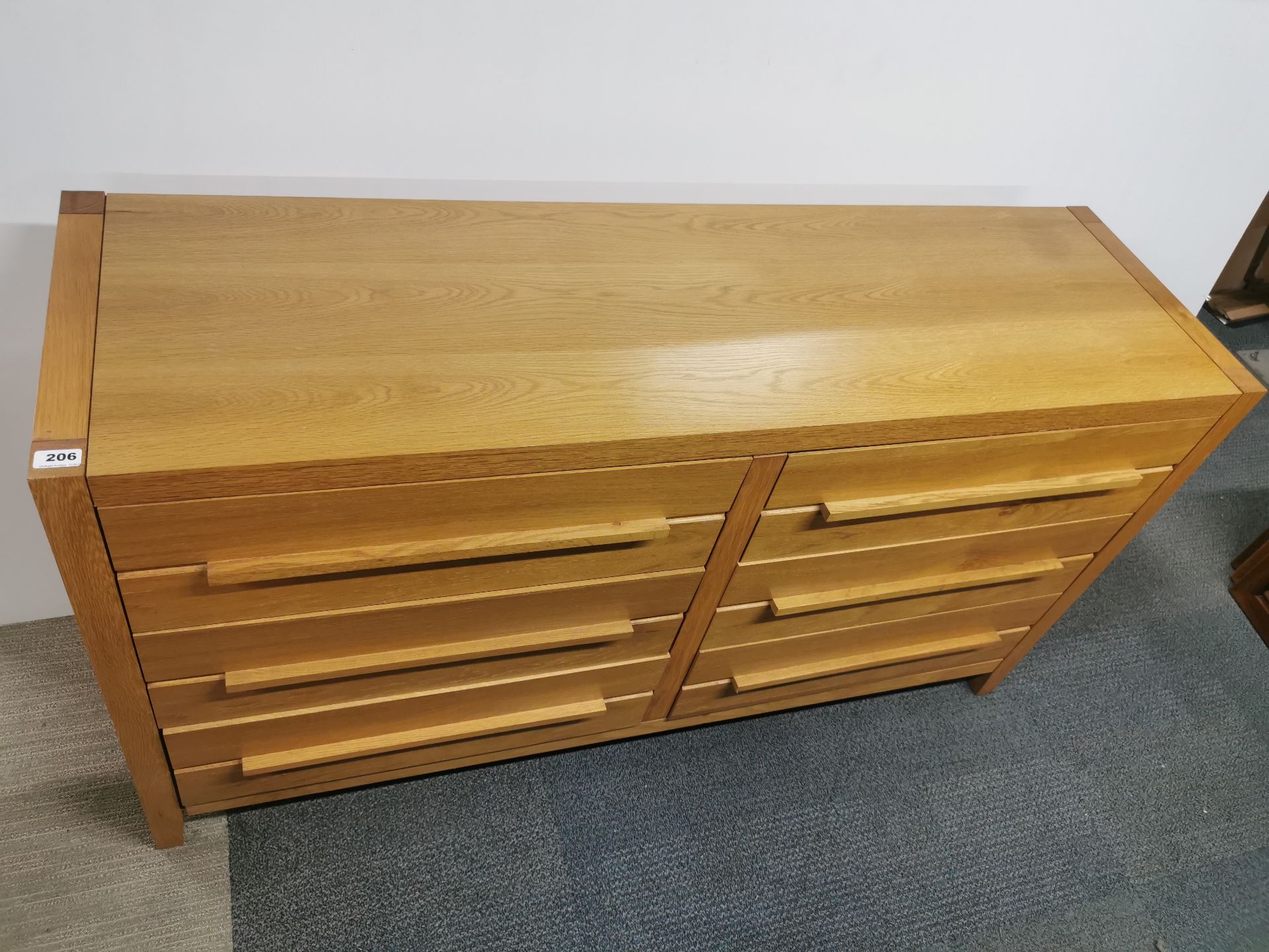 A heavy, light oak six drawer sideboard, 153 x 85 x 45cm. - Image 2 of 3