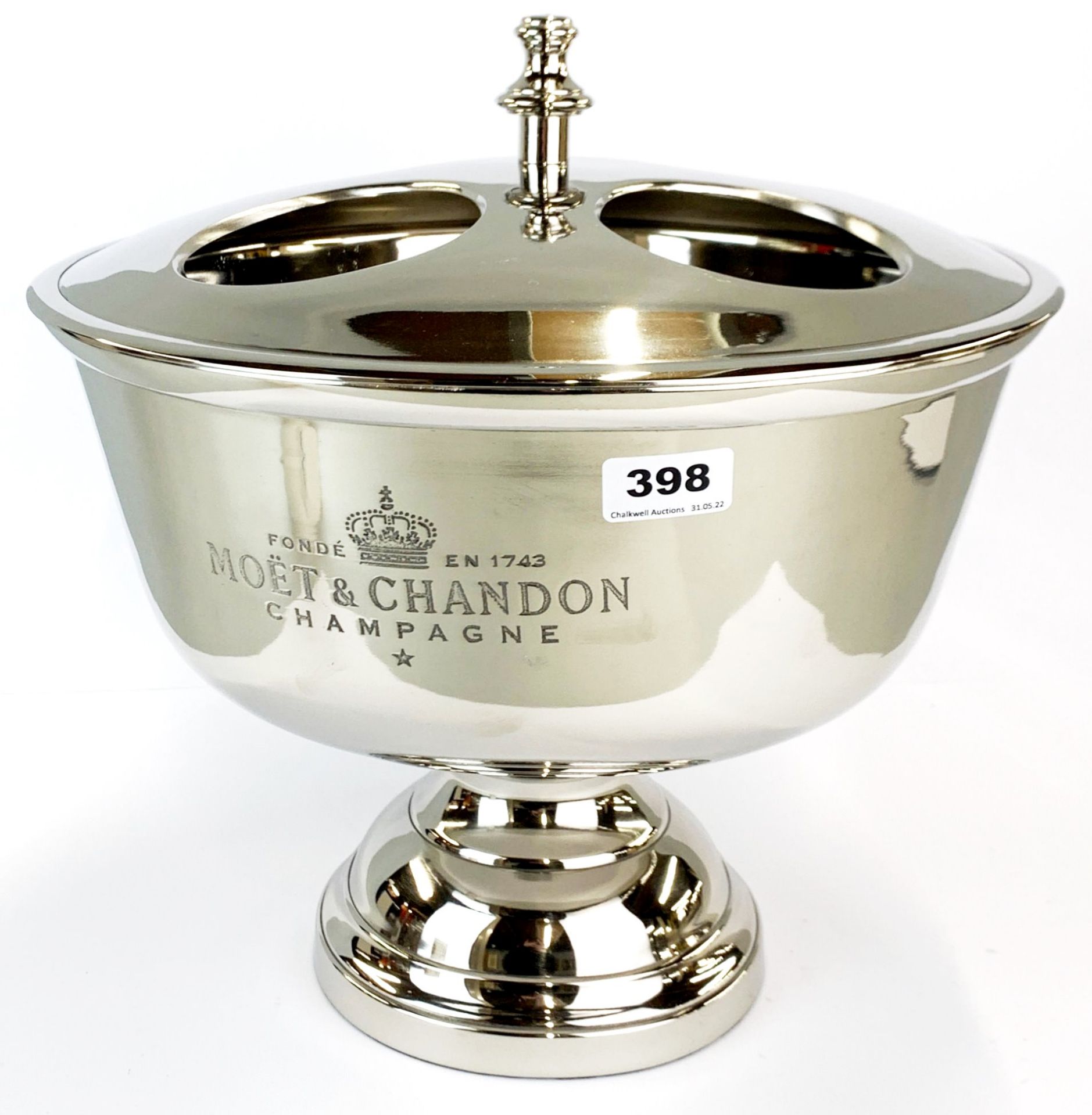 A Moet and Chandon advertising metal ice bucket, dia. 38cm, H. 38cm.