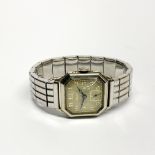 A vintage Gruen wristwatch on an expandable strap, watch W. 2.5cm.