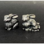 Two small sterling silver figures of rabbits, tallest 3cm.