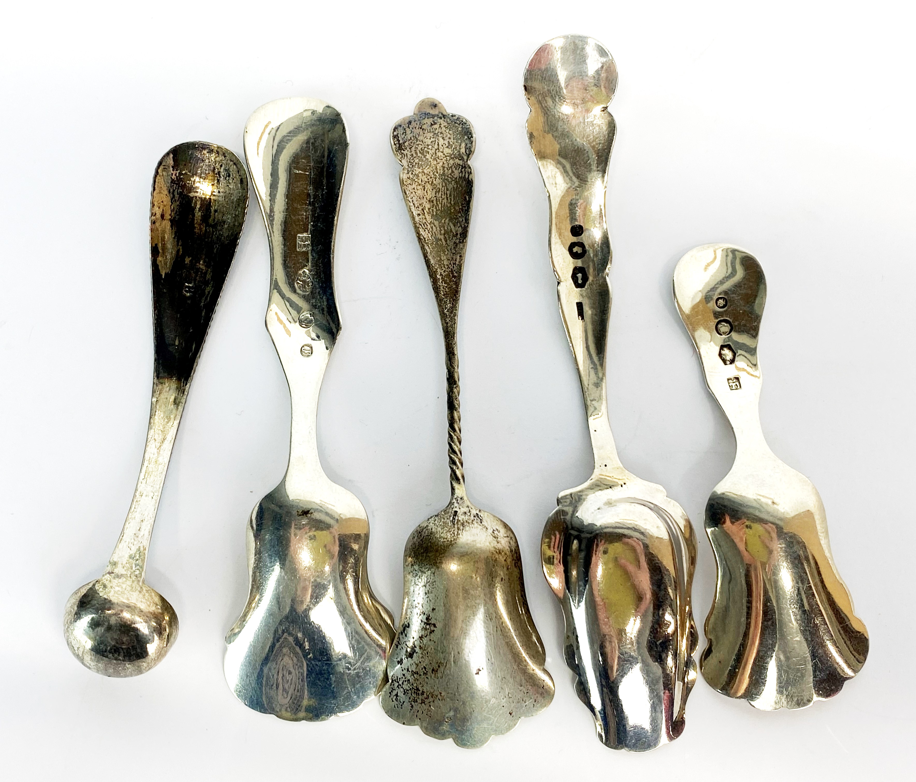 A group of hallmarked and sterling silver caddy spoons. - Image 2 of 3