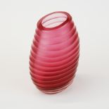 A vintage studio glass vase, H. 19cm.