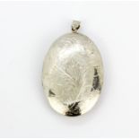 A very large 925 silver locket pendant, L. 8cm.