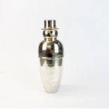 A silver plated snowman cocktail shaker, H. 26cm.