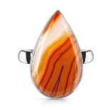 A 925 silver adjustable ring set with a large pear banded agate, L. 3.5cm.