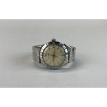 A vintage Wittnauer wristwatch, dial W. 3.2cm.