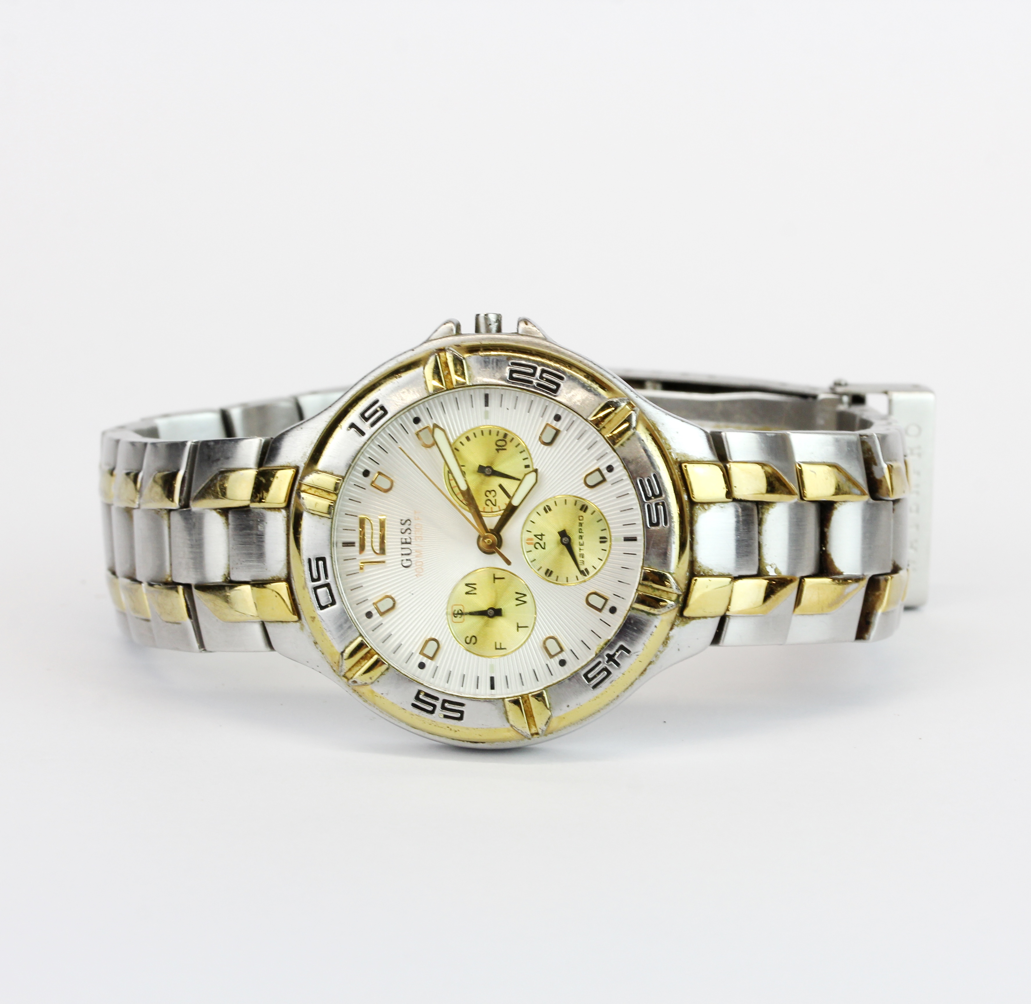 A gent's two tone Guess wristwatch. - Image 3 of 6