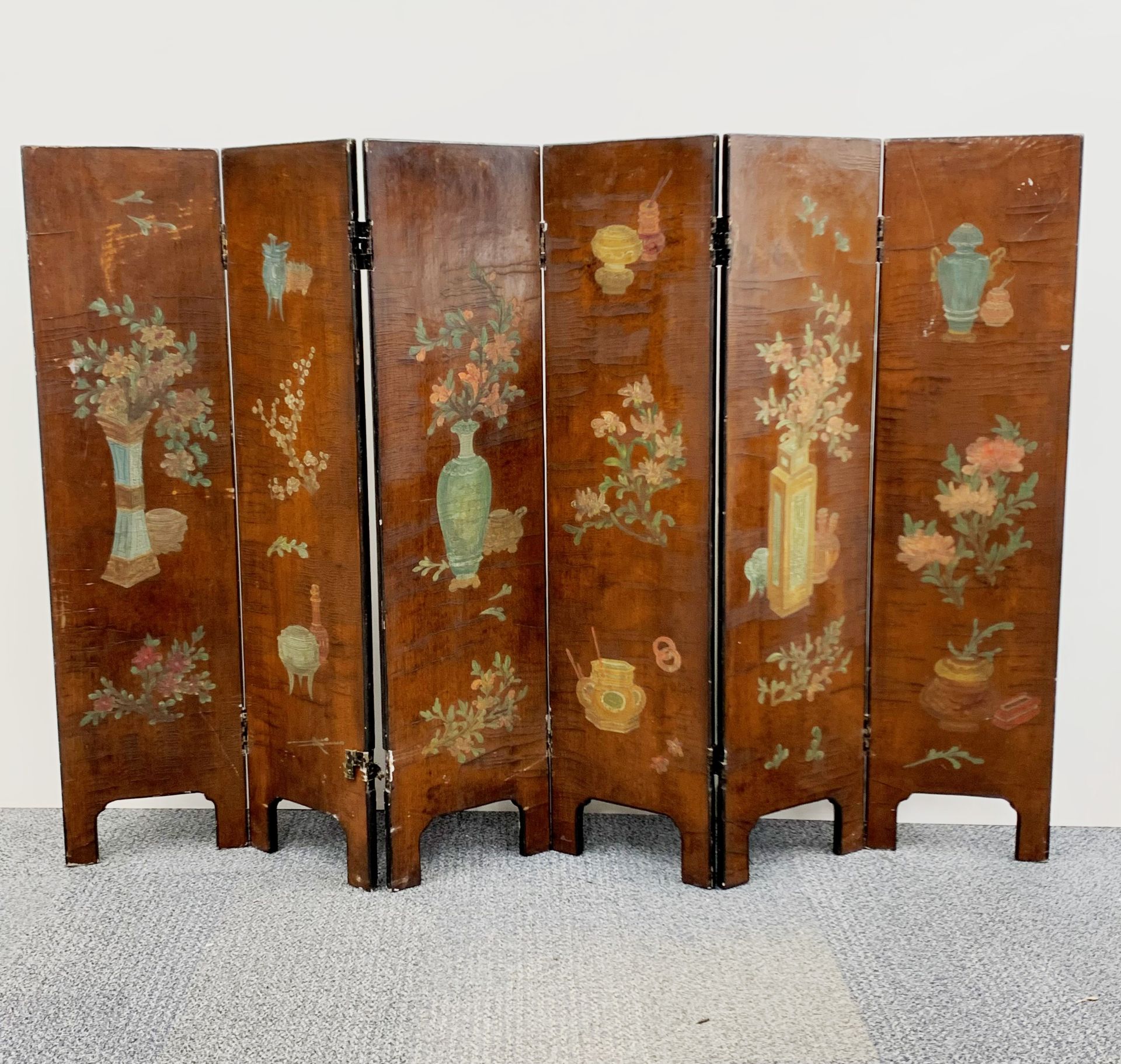 A mid-20th century Chinese hand-painted folding lacquer screen, H. 99cm. each panel W. 25cm.