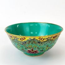 A Chinese Canton enamelled Famille Vert porcelain bowl, Dia. 16cm. H. 8cm.