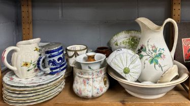 A quantity of mixed porcelain items.