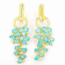 A pair of gold on 925 silver drop articulated earrings set with apatite's, L. 3.5cm.