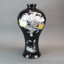 A large mother pearl decorated lacquer vase, H. 54cm.