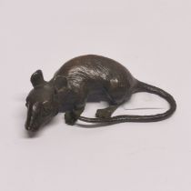 A cast bronze figure of a mouse, L. 8.5cm.